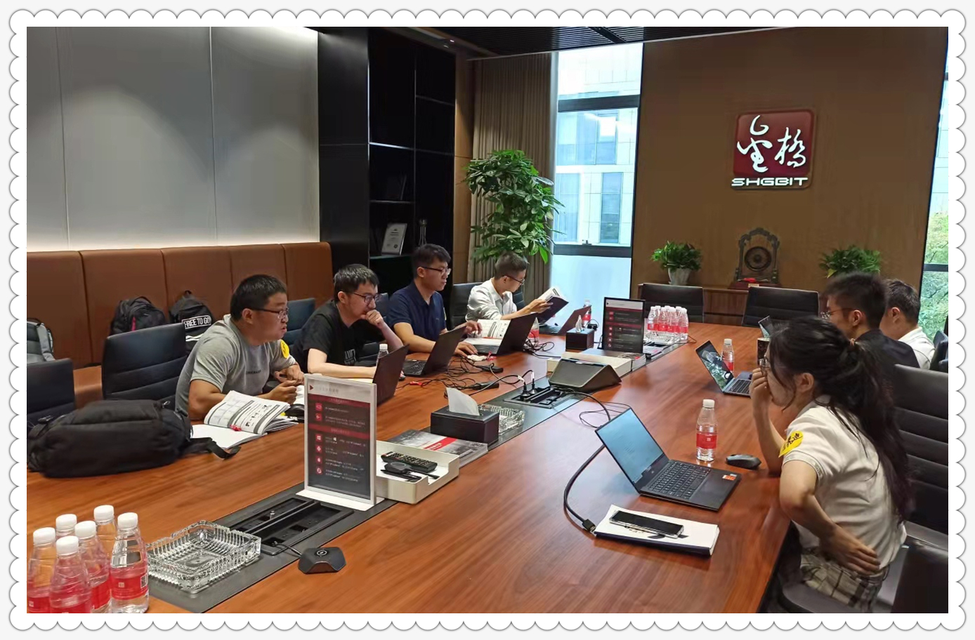 1631522292794036153.jpg 1631522292794036153.jpg